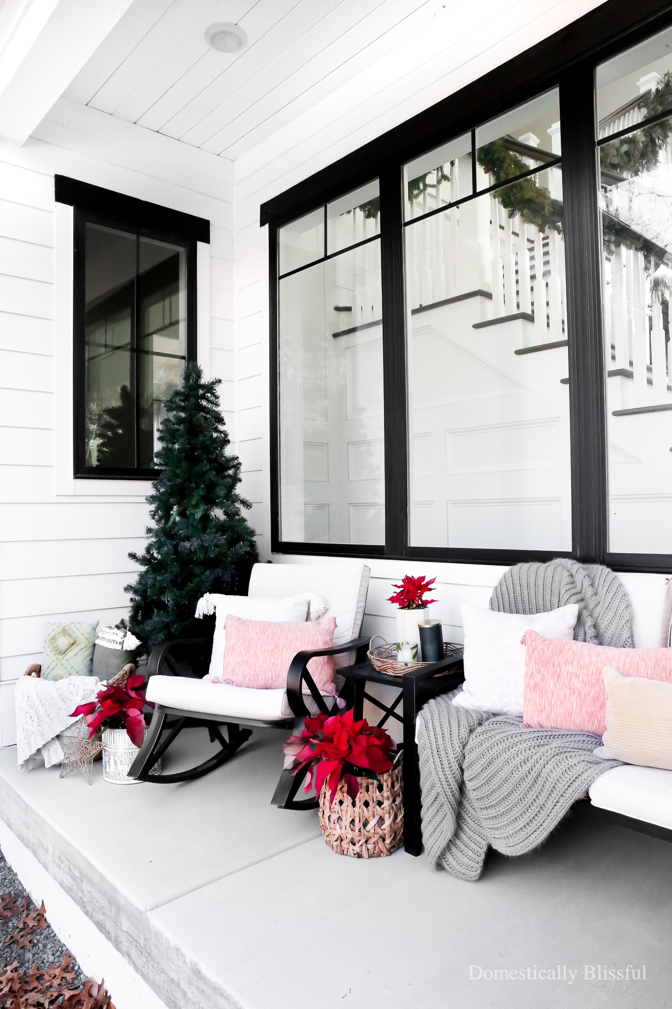 Cozy Front Porch Christmas Decor - Domestically Blissful